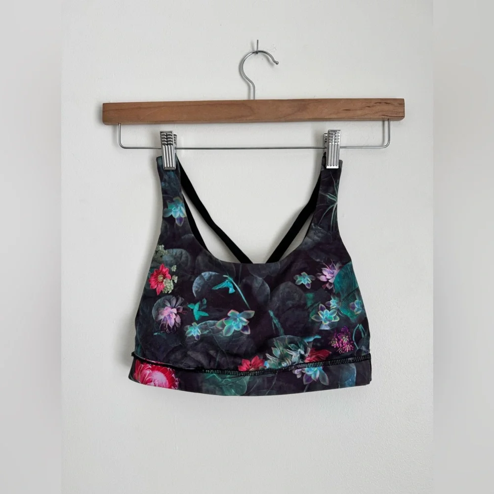 Lululemon Activewear Set - Floral Sports Bra & Shorts - Picture 7 of 10